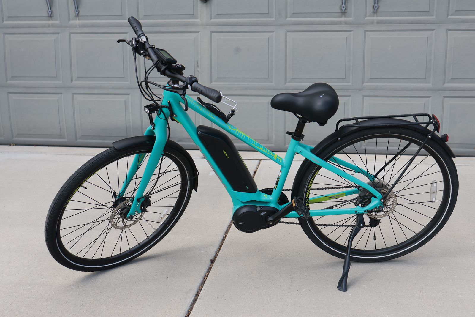 IZIP Electric Bike Teal Commuter E-Bike with Battery, very fast!