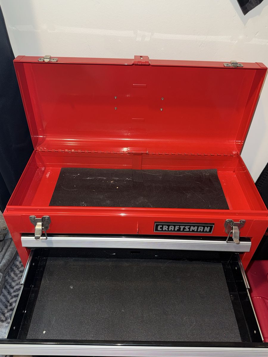 Main image 4