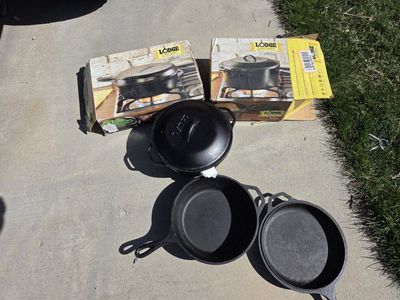 Lodge 3 QT Combo Cooker & 5 QT Dutch Oven