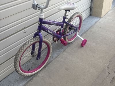 Huffy Sea Star Girls' 16" Training Wheel Bike - Purple & Pink