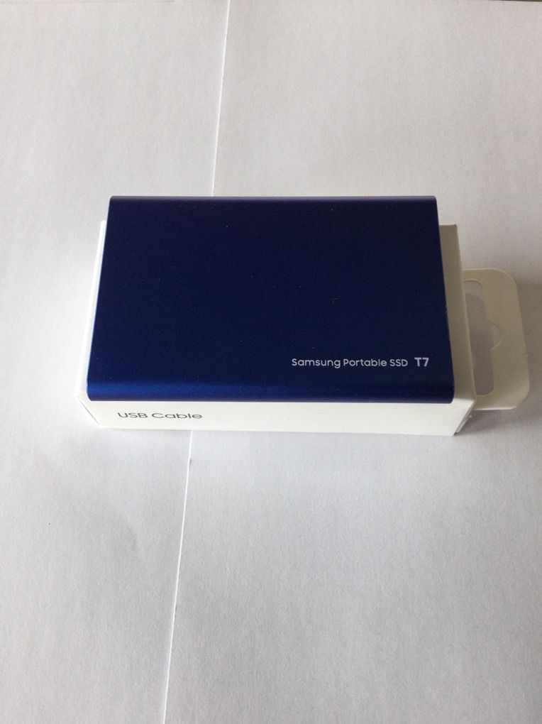 Samsung T7 Portable SSD.     #E75014304