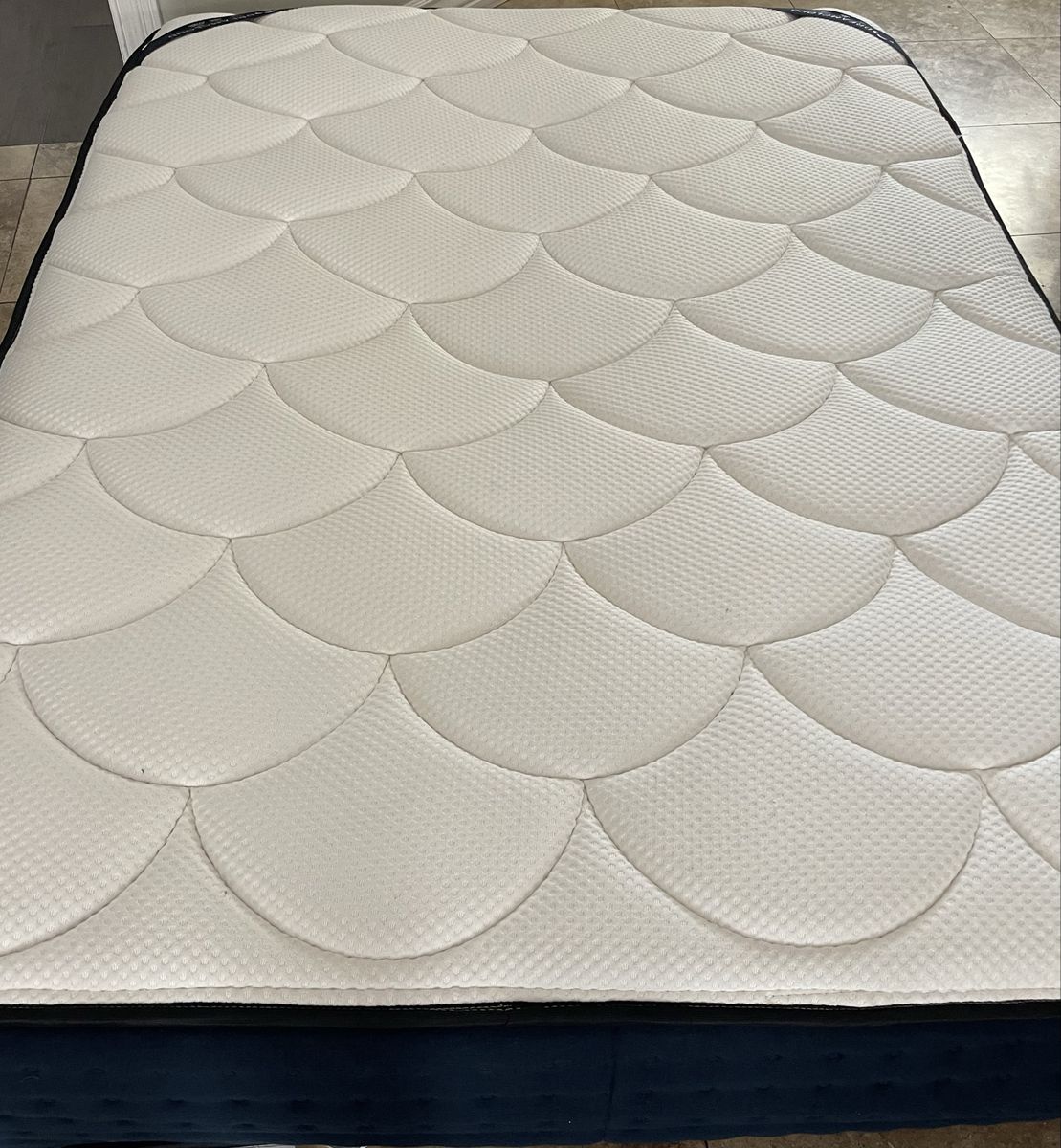 Dreamcloud full size mattress for sale