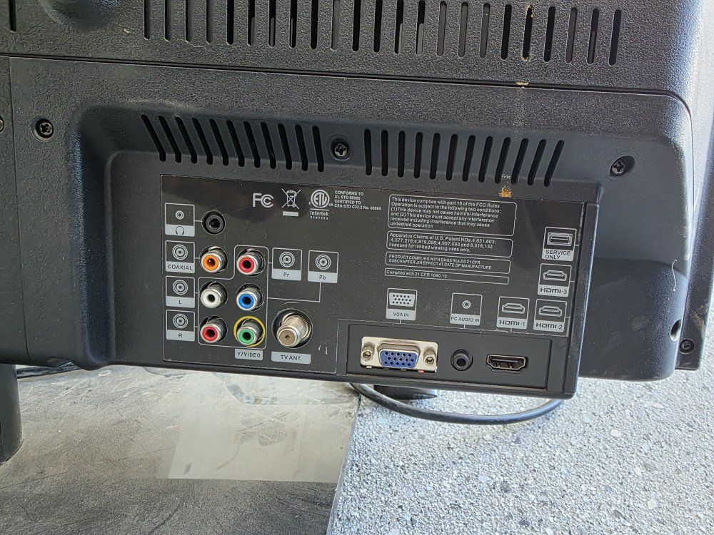 Main image 3