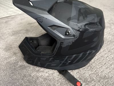 Fox Racing V1 Motocross Helmet - Black/Grey - Used MX/Off-Road