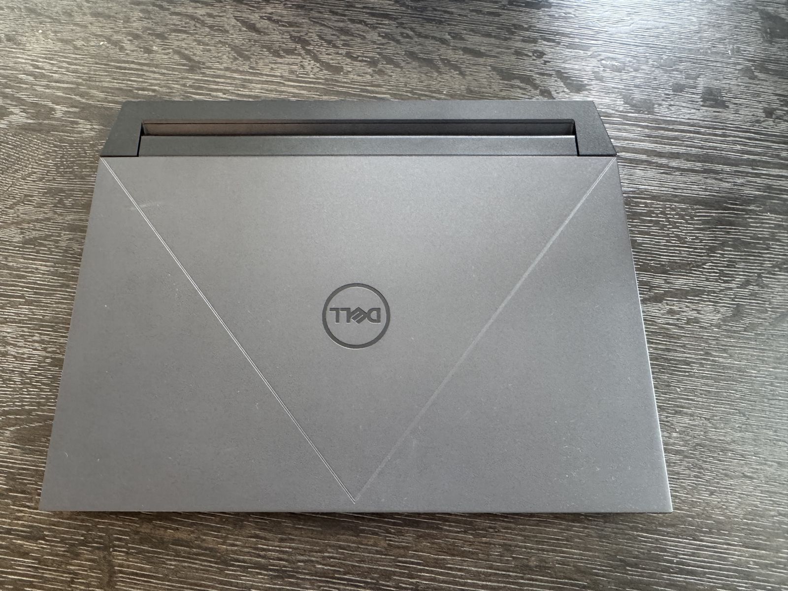 Dell G15 5530