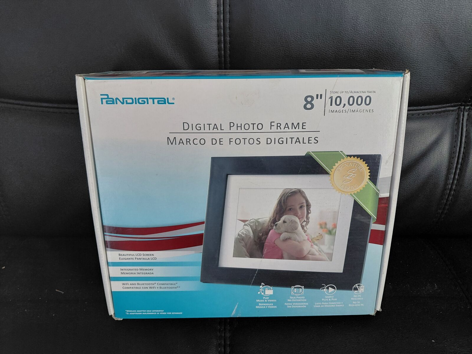 PanDigital 8" HD Digital Photo Frame 800x600 LED/w Remote WIFI New
