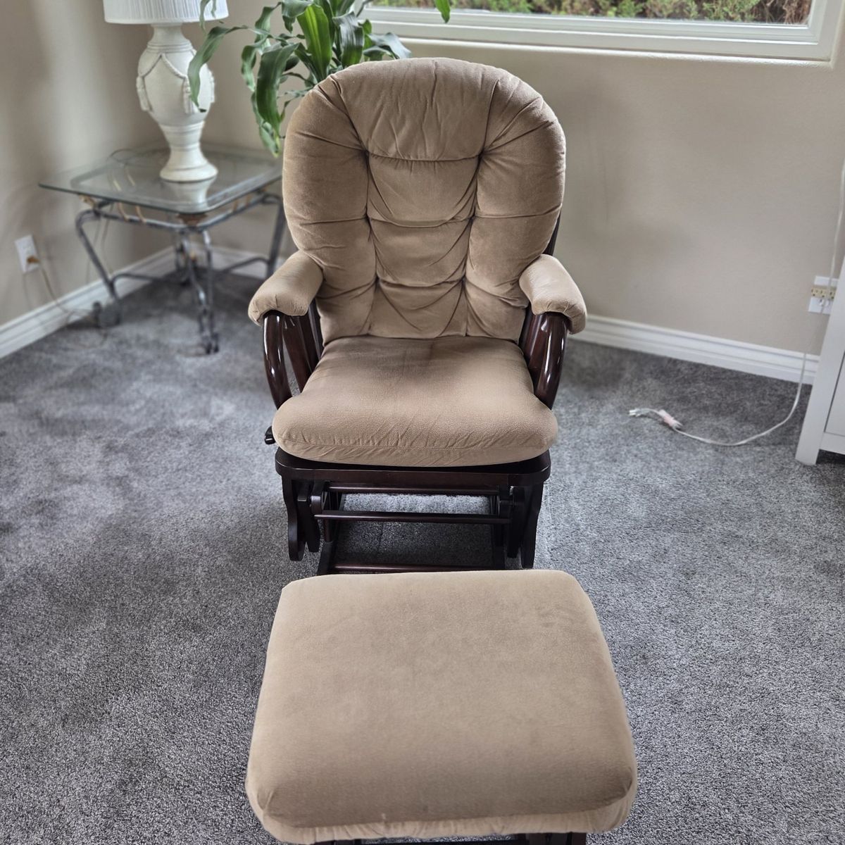 Rocking chair with foot rest