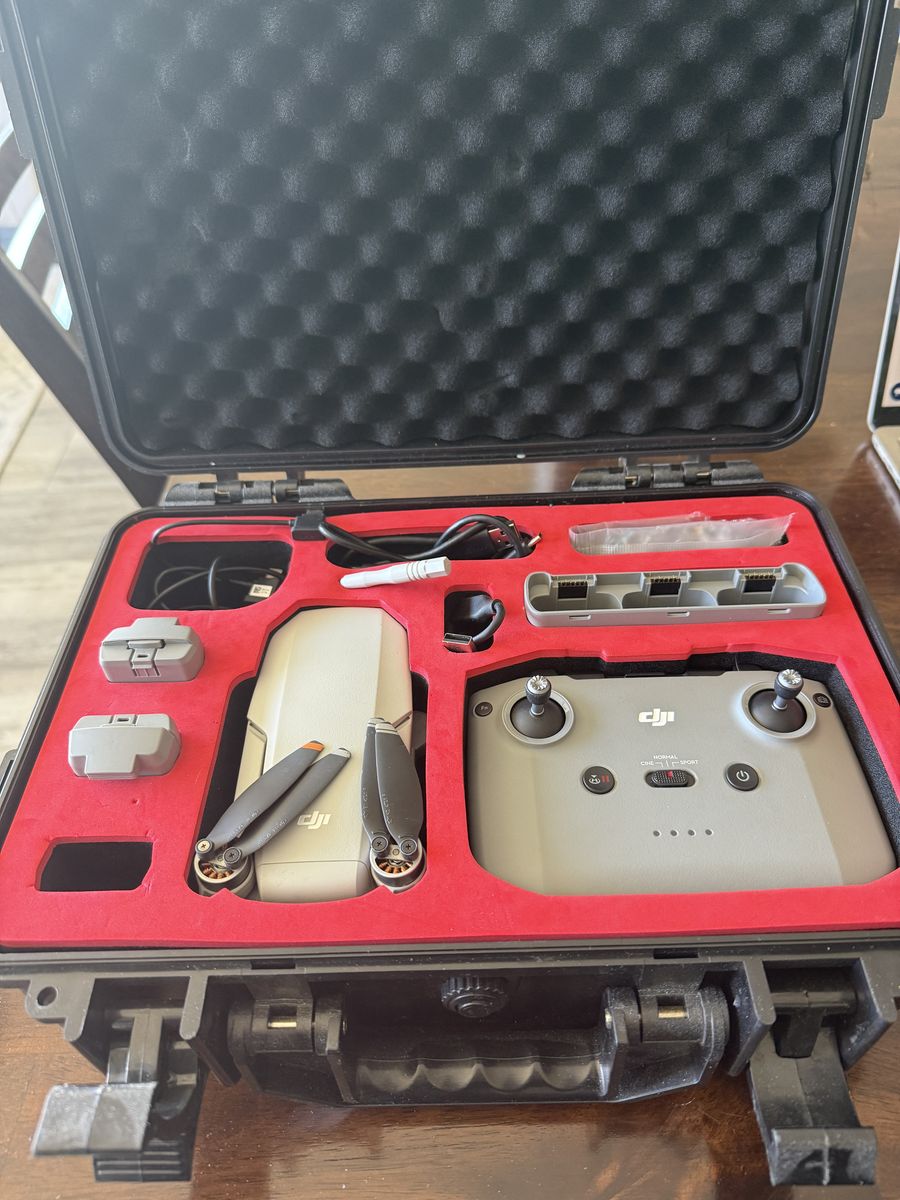 DJI Mini 2 Drone – 2 Batteries + Case