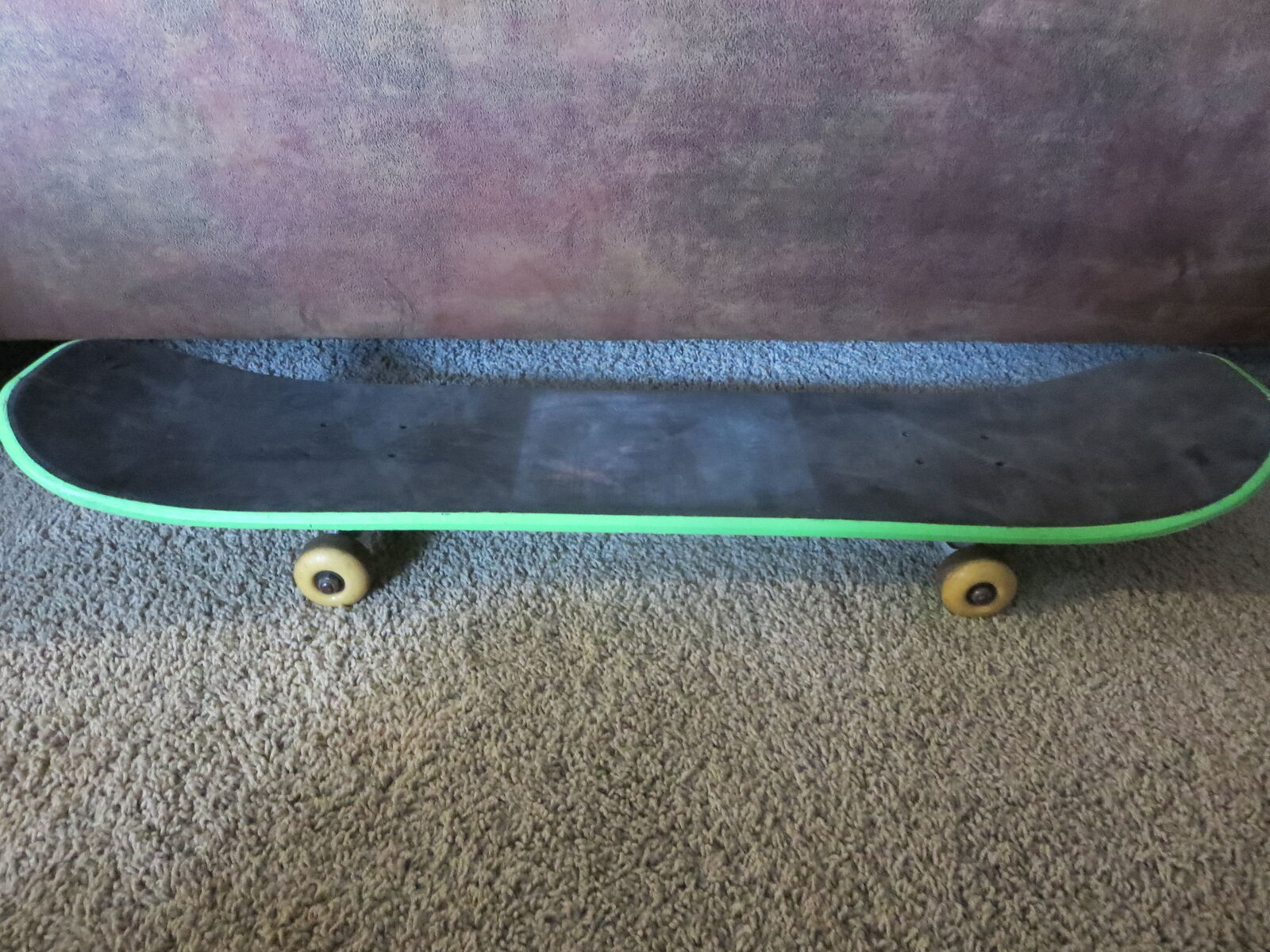 Snowskate Plastic Polymer Skateboard Style Dual Kick Snowboard Foam Top