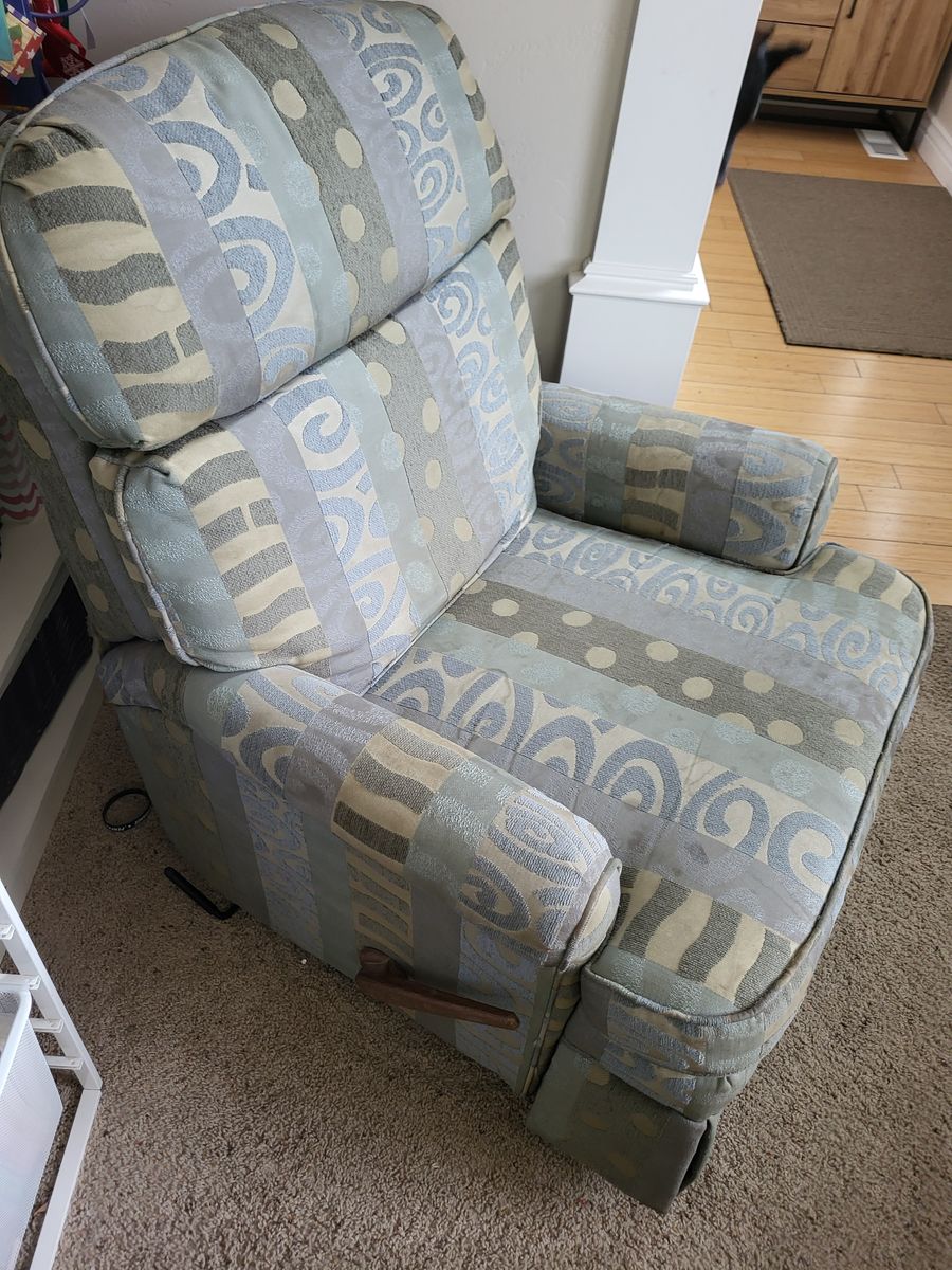 Motorhome Rocking/Reclining Chair