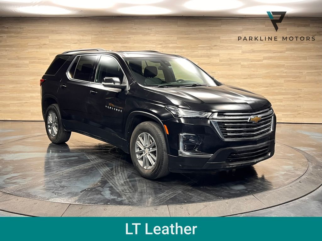 2023 Chevrolet Traverse LT Leather