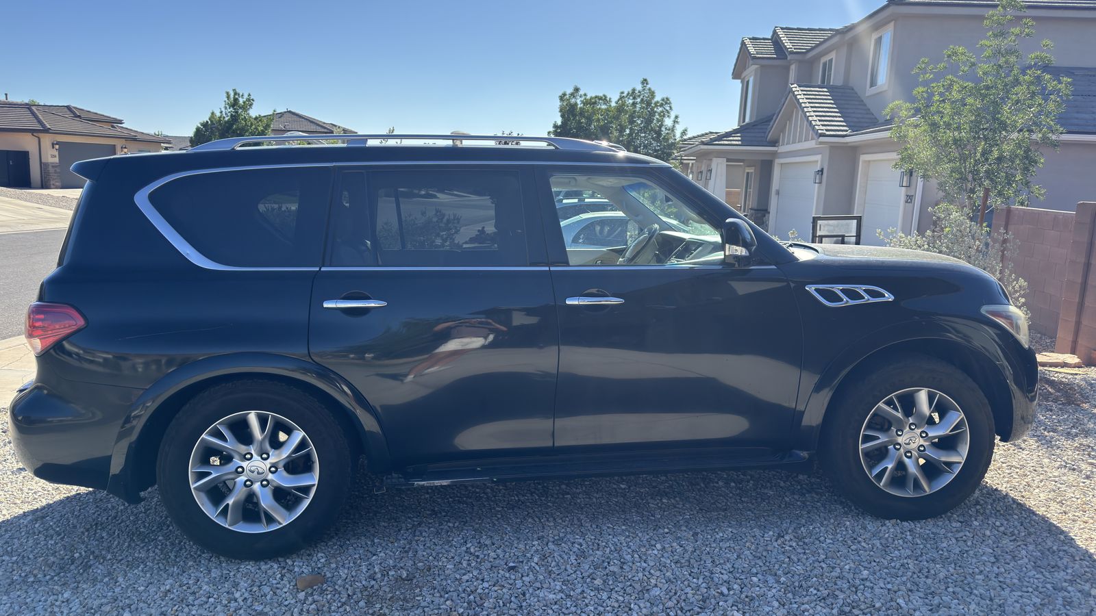 2012 Infiniti QX56 Base