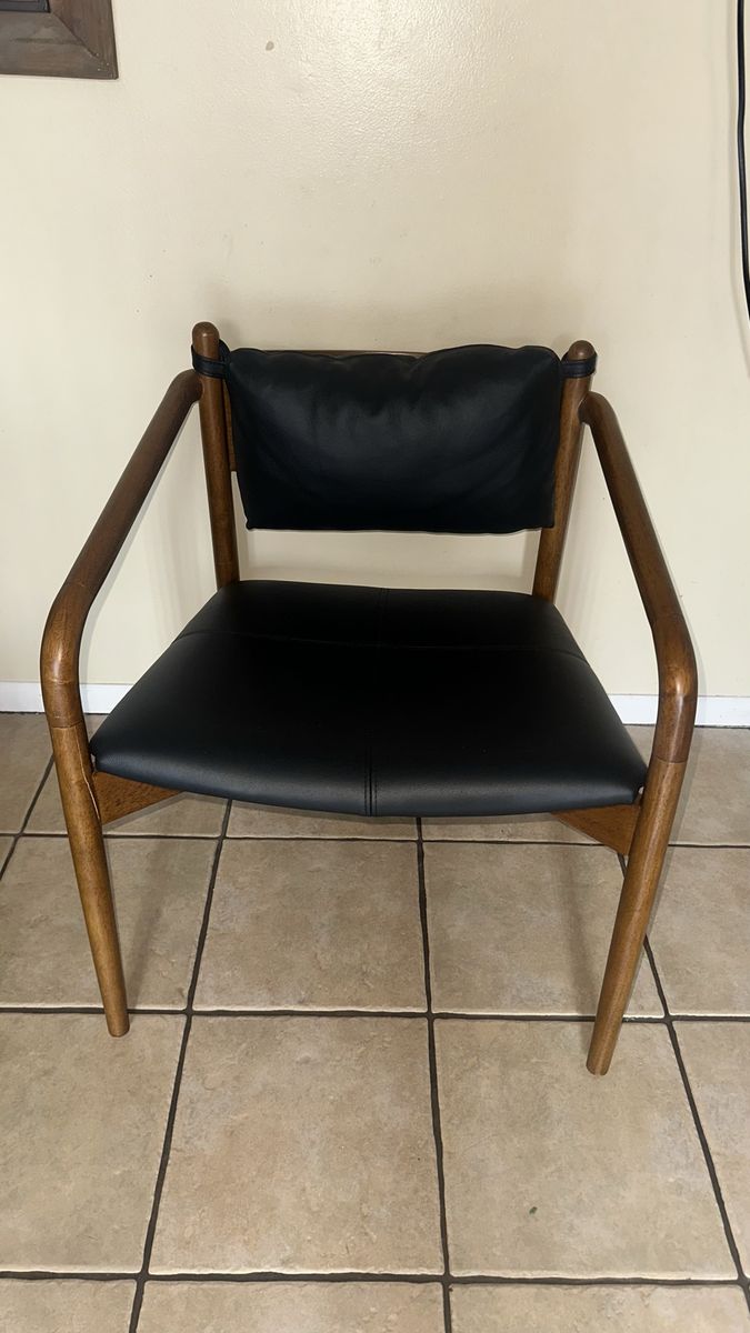 Mid-Century Modern Wood & Black Faux Leather Accent Chair - Sleek Design