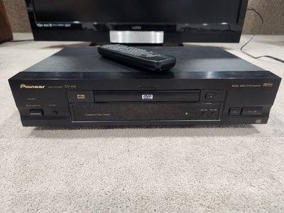 Pioneer DVD Player. Excellent condition.