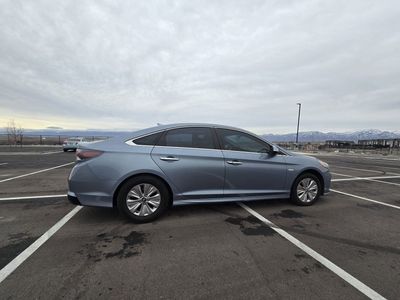 2018 Hyundai SONATA Hybrid Limited
