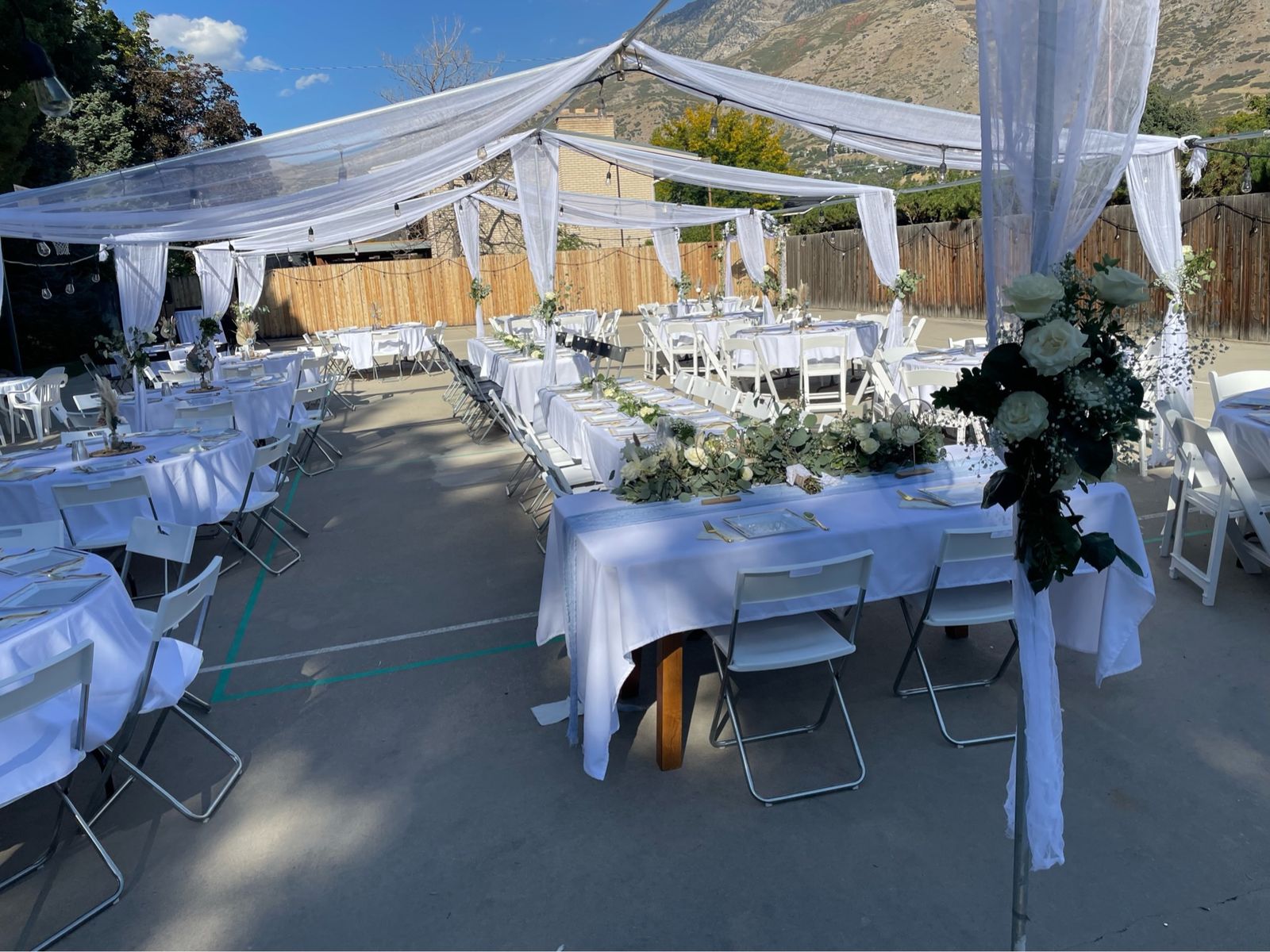 Round Tables and White Tablecloths and Rectangle 6ft Tables and Tablecloths