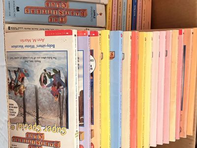 Ann M. Martin The Baby-Sitters Club Scholastic Apple Paperbacks Book Lot 25+ Books