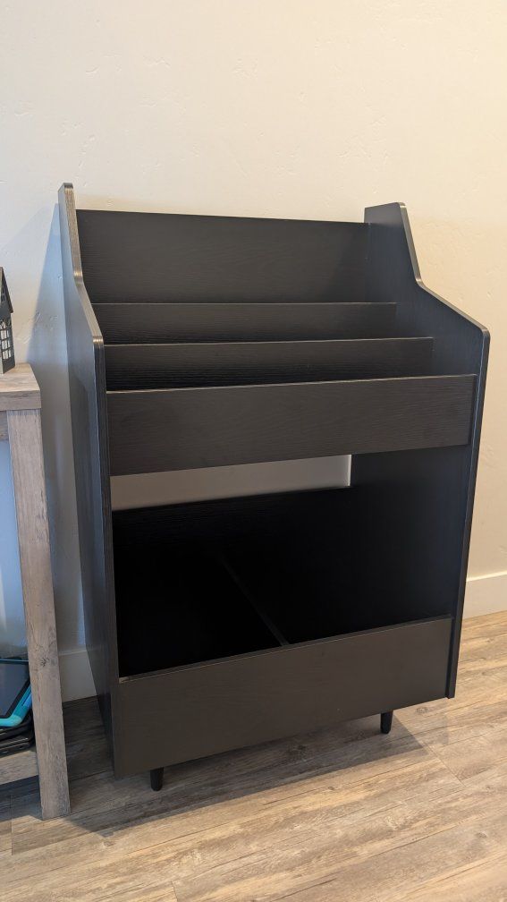3-tier Front-facing Vinyl Record Shelf