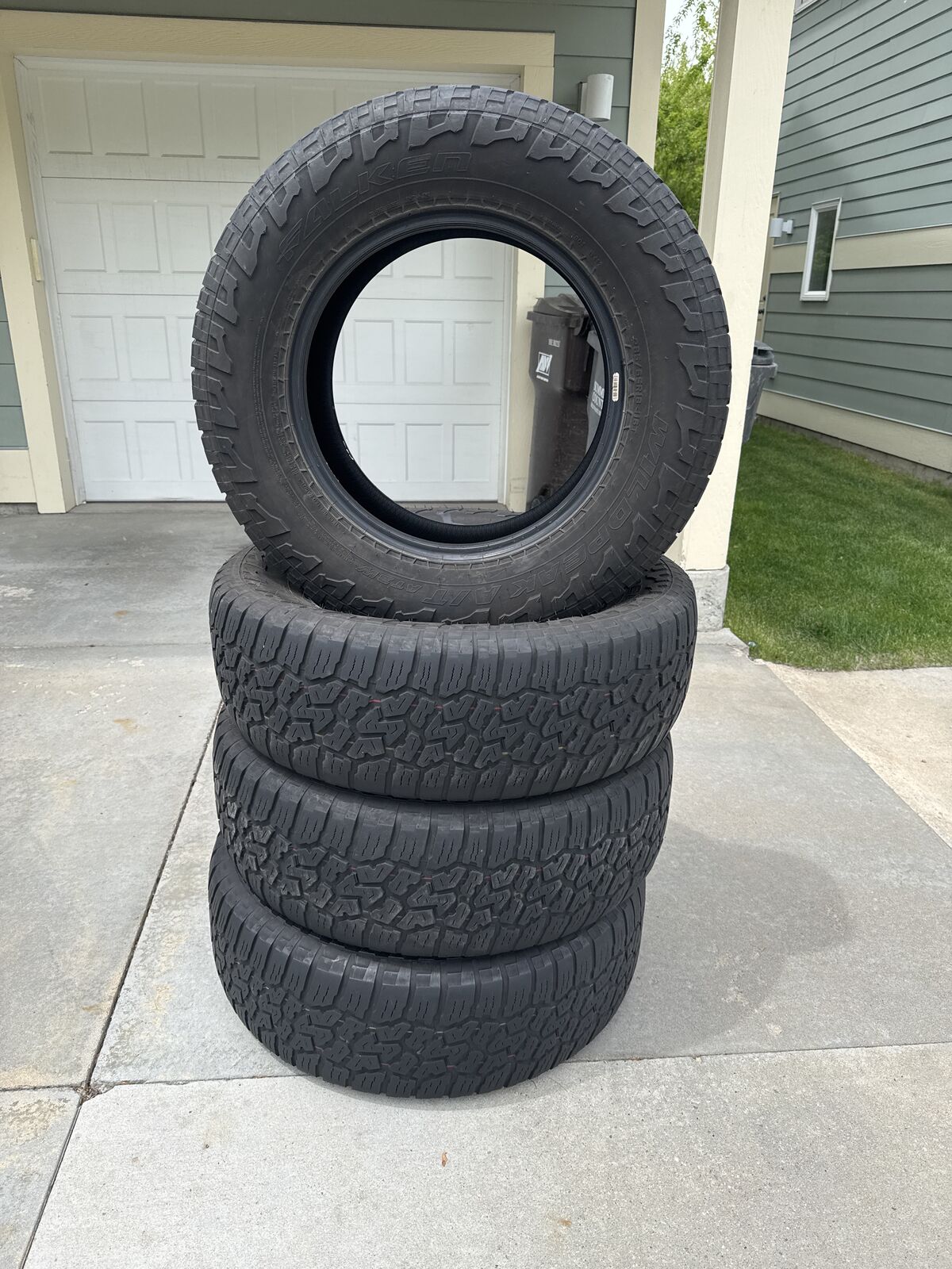 Falken WildPeak A/T3W 285/65/R18 Like New Set of 4