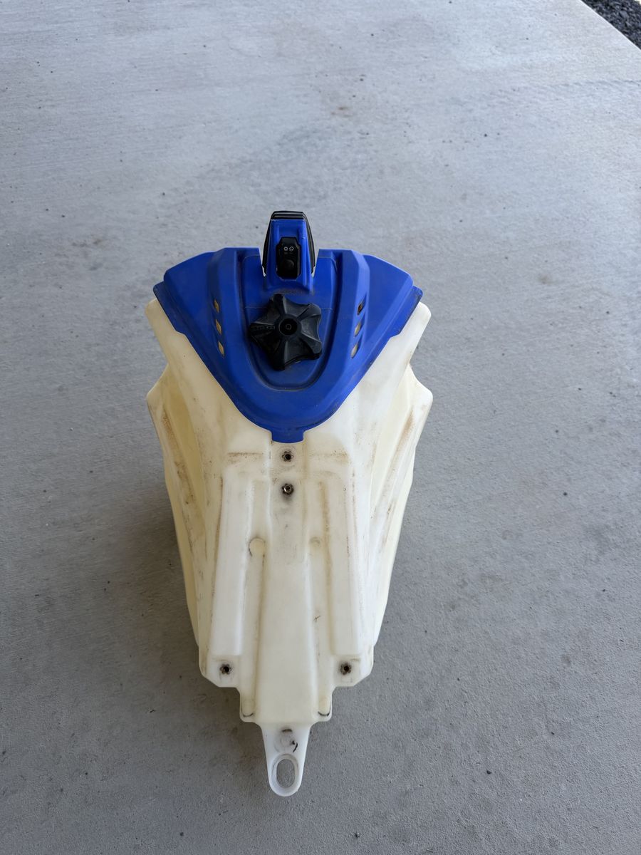 2021 beta 300 fuel tank