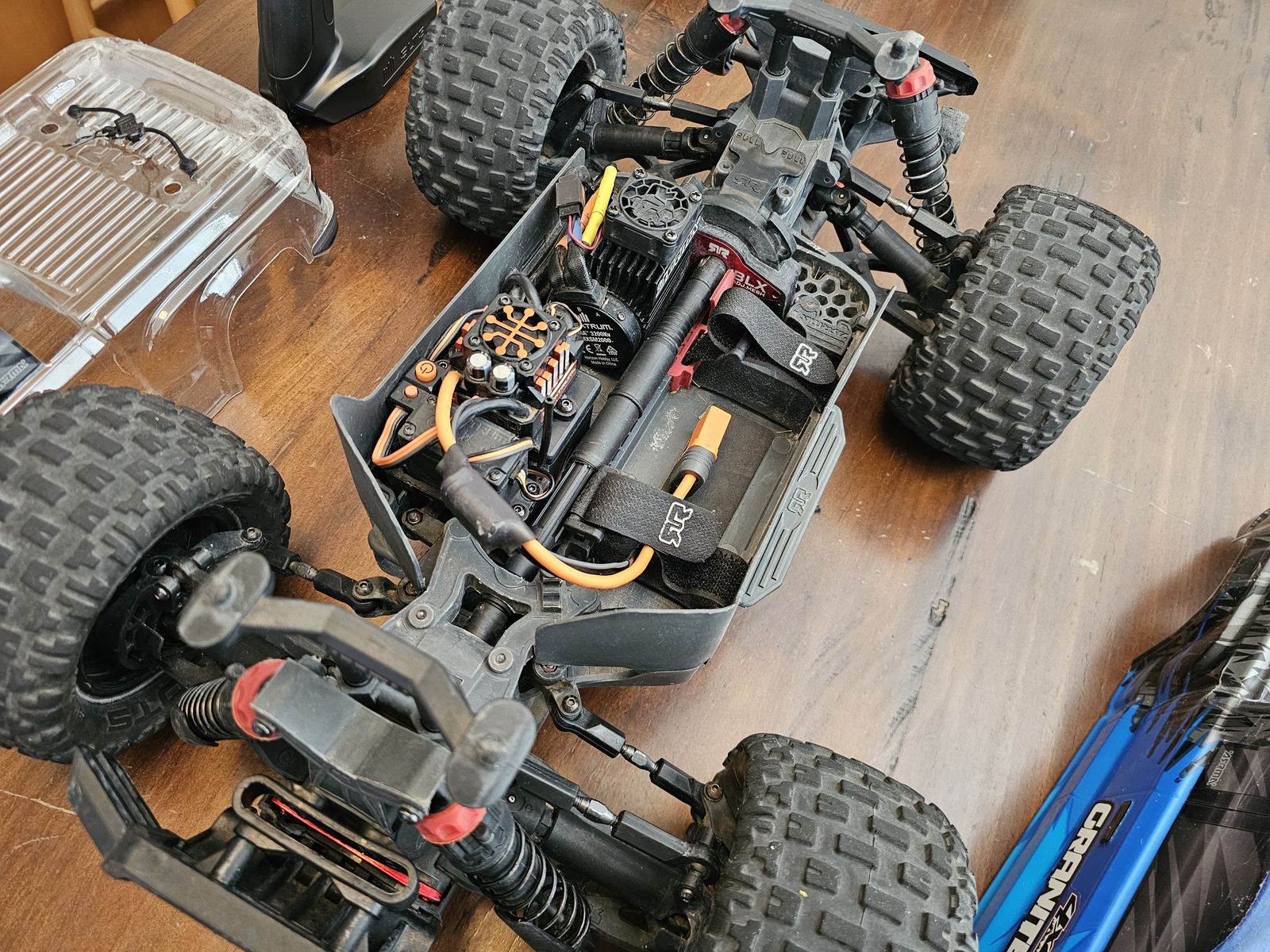 Main image 3