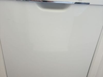 GE White Built-In Dishwasher
