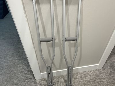 Adjustable Aluminum Crutches with Comfortable Hand Grips and Underarm Pads - Pair
