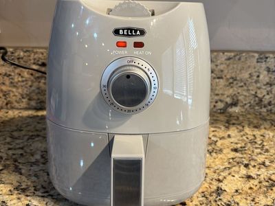 Never Used Bella Air Fryer