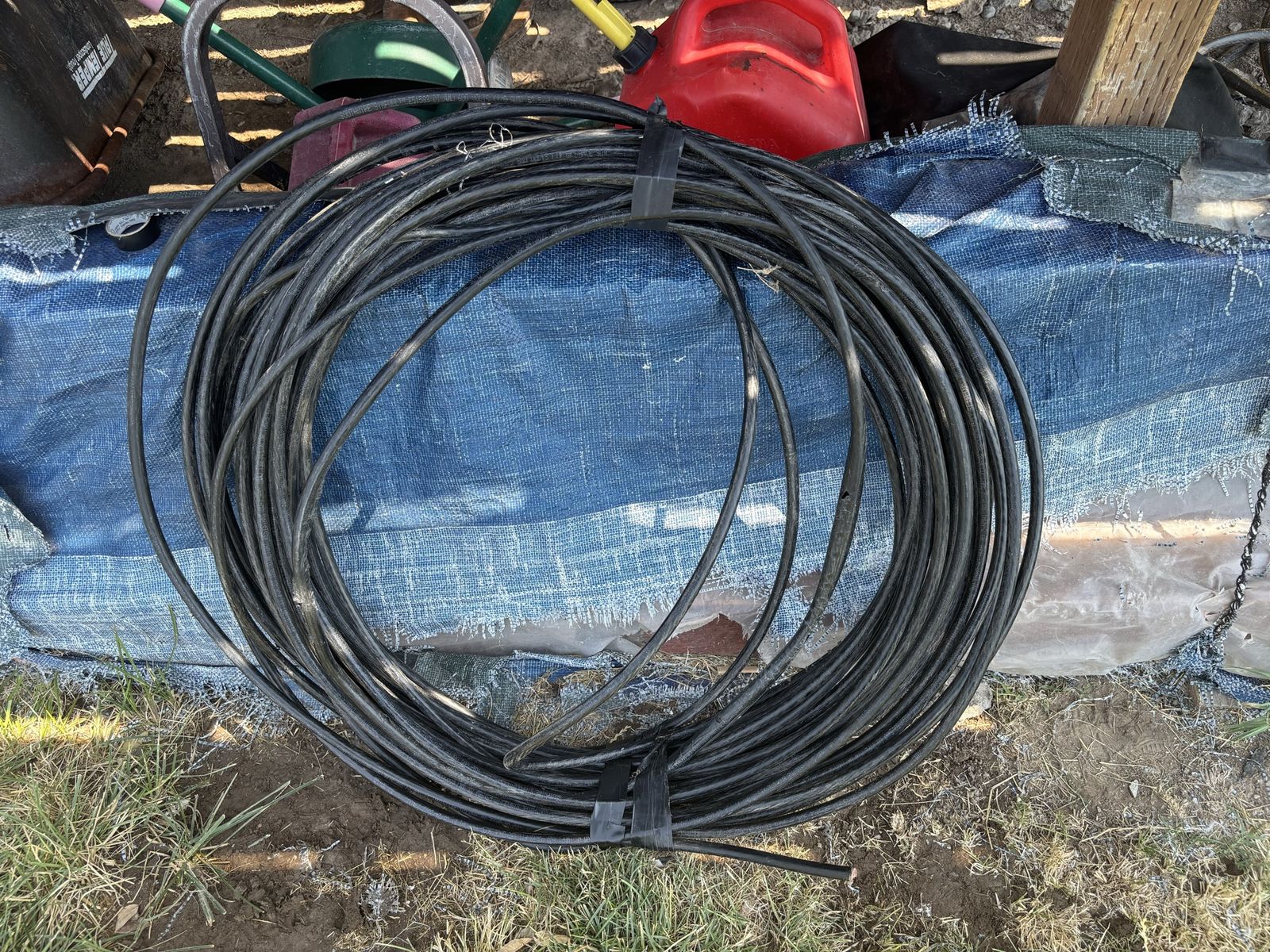 Southwire SIMpull 600-volt copper building wire, 1/0 AWG thickness, THHN/MTW gasoline and oil resistance Electrical 138FT Black