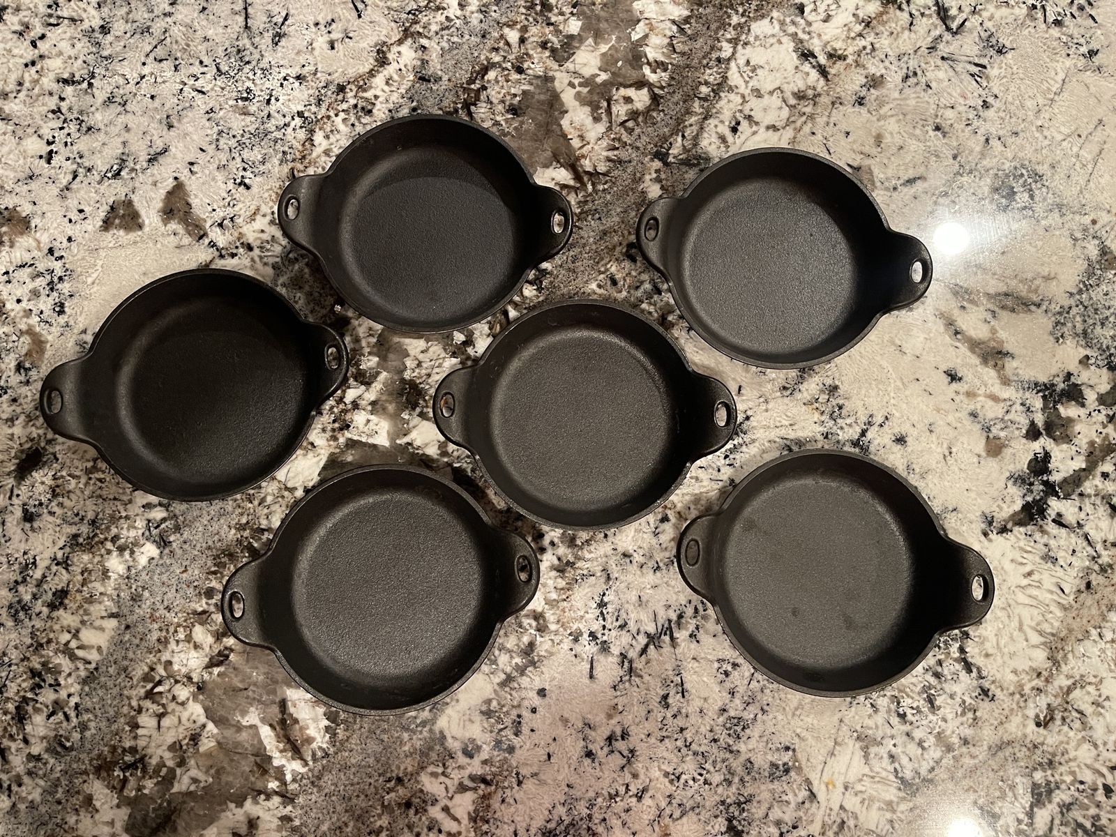 Lodge Cast Iron Round Mini Server Set 14 Ounce 6"