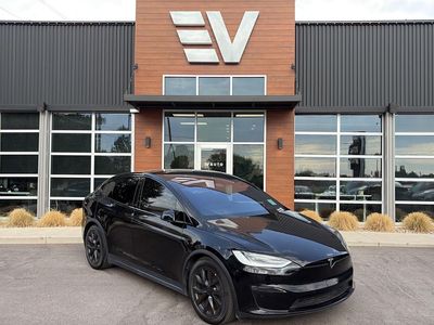 2022 Tesla Model X Base