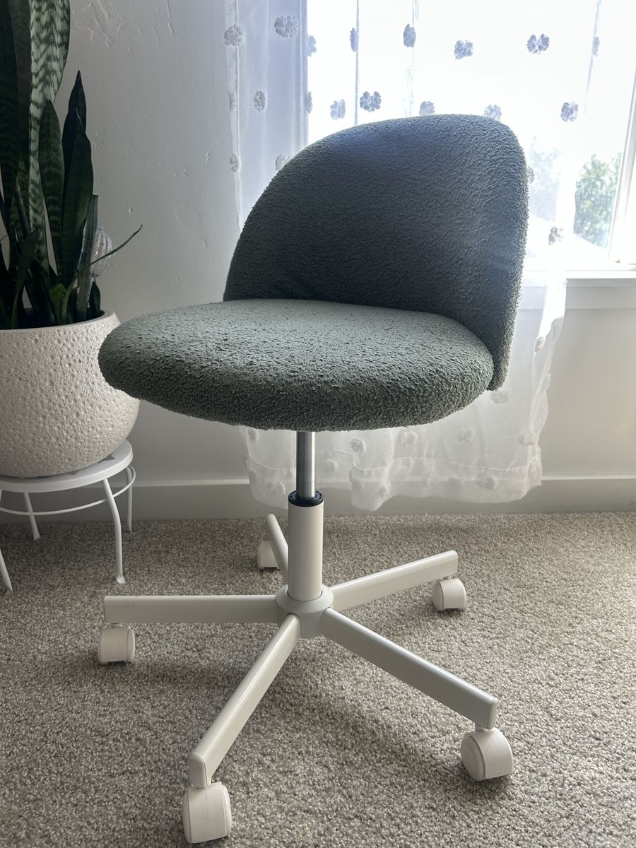 IKEA ODGER Swivel Desk Chair Green Boucle Fabric Adjustable Height Office Chair