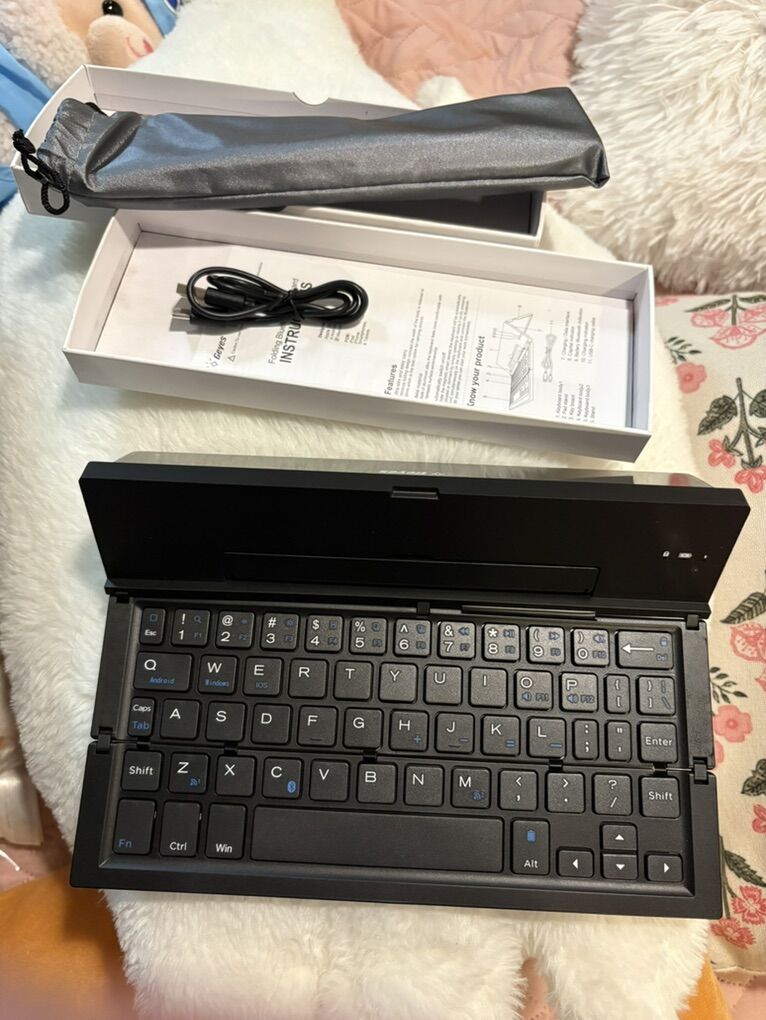 Brand New Bluetooth keyboard!!