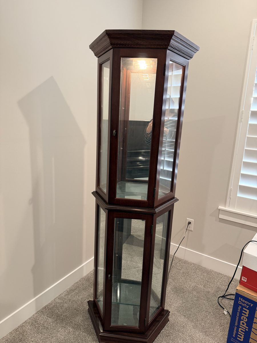 Pulaski Glass Christmas Case with Interior Lightin