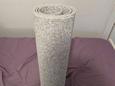 Nike Rolled White & Gray Fitness Mat / Yoga Mat - Excellent Condition