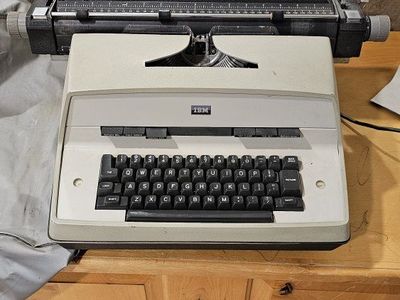Electric IBM type writer