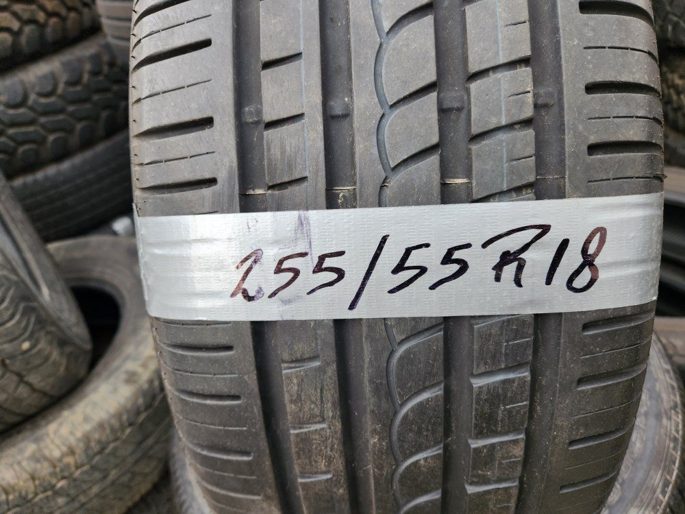 255/55r18 pirelli p zero rosso