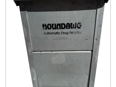 Large Automatic Dog Feeder Galvanized