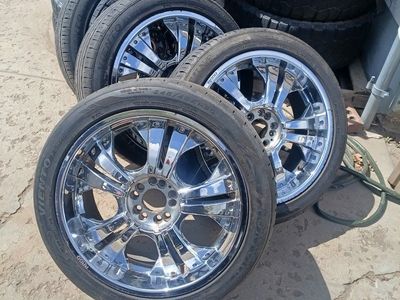 set(4) 245/45r20 tires w/ wheels 5×114.3/5/120