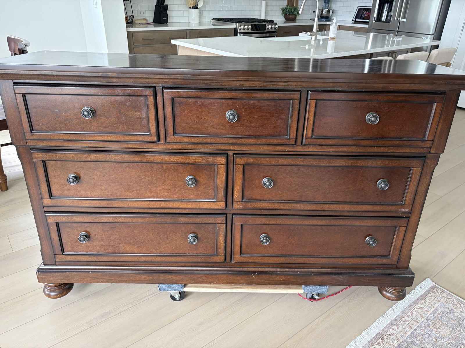Dresser