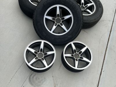 5 15 Alloy Trailer Wheels - 3 With Tires