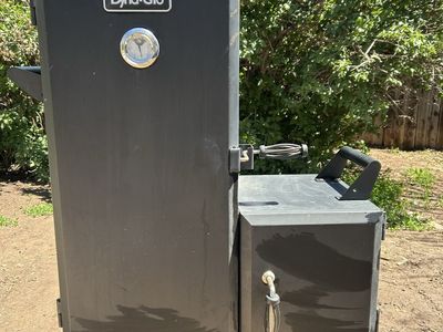 Dino-Glo Smoker