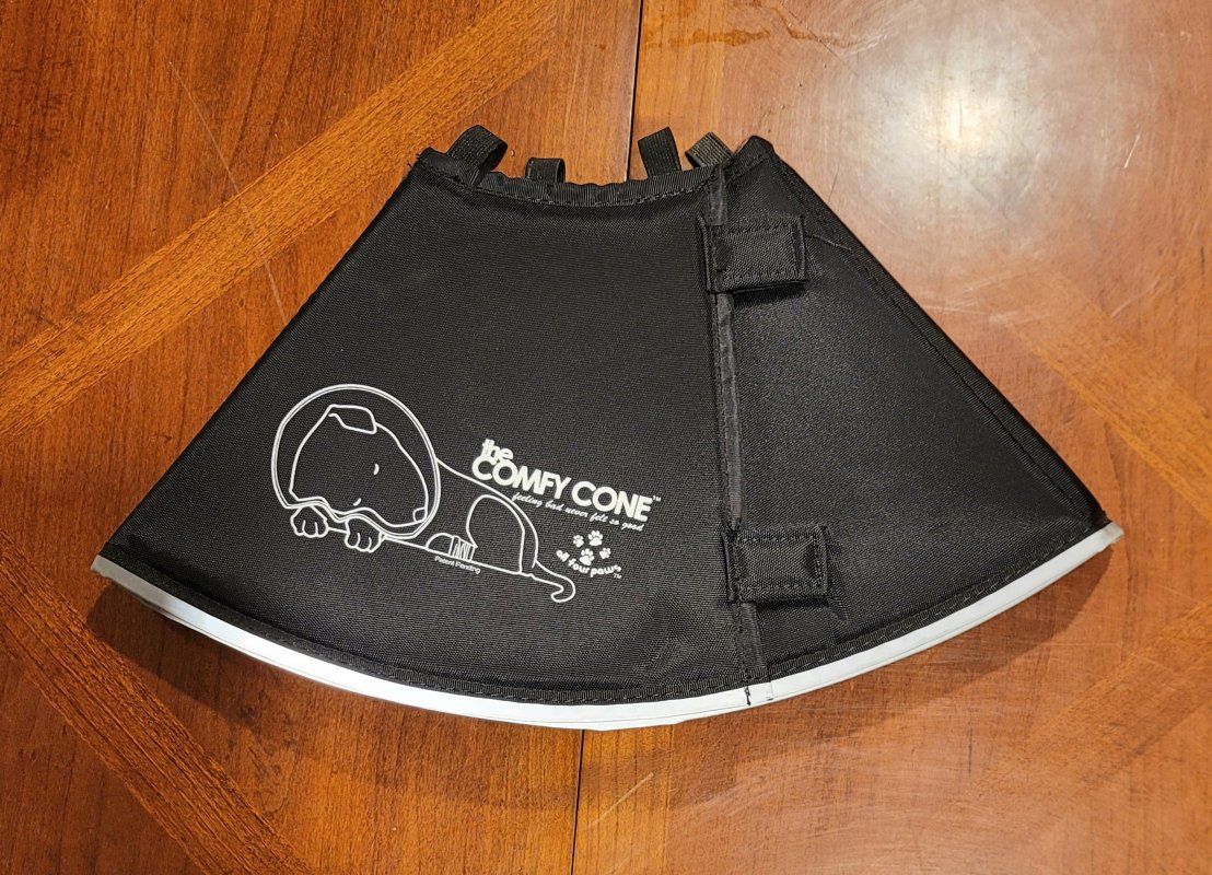 Four Paws Medium Comfy Cone Dog Cat Collar