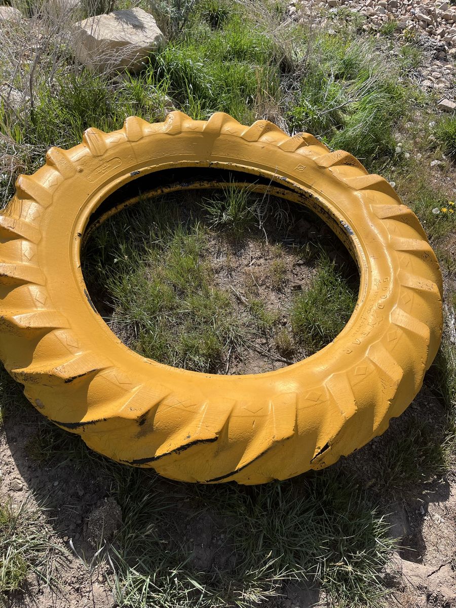 Tire sand pit