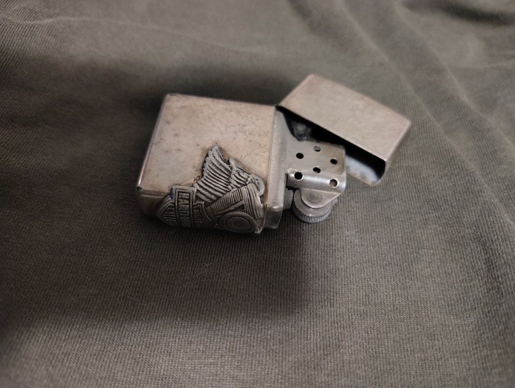 Vintage Zippo Harley-Davidson Lighter - Bradford, PA Made in USA - Silver/Gold Tone