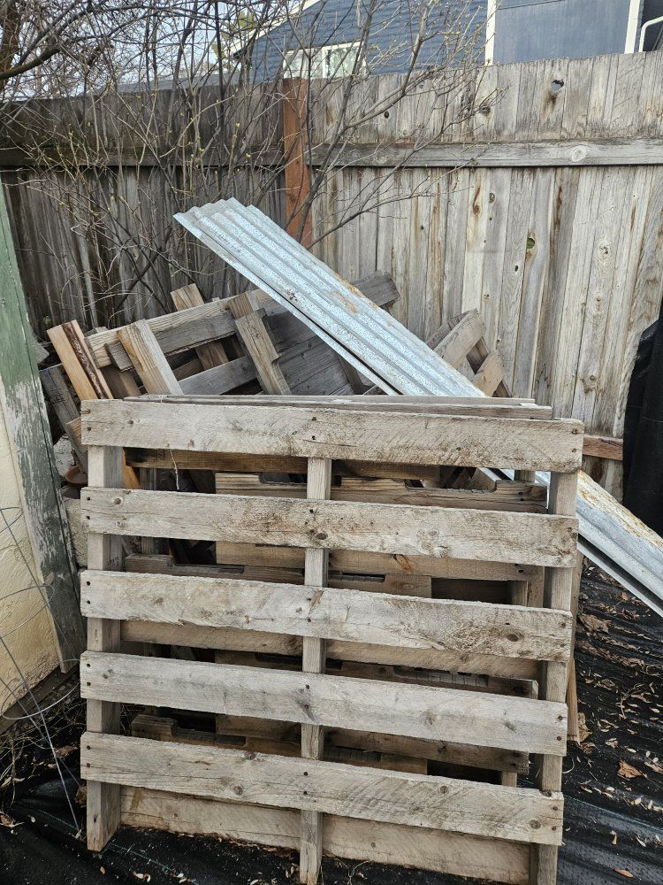 free pallets