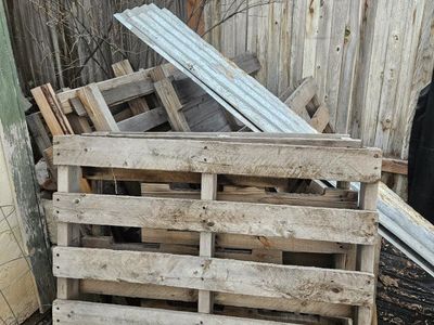 free pallets