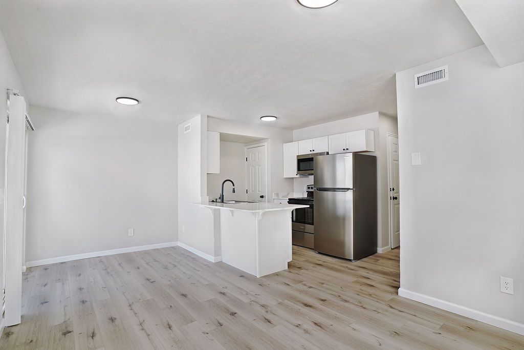 BRAND NEW RENOVATED 3bedroom 1.5 bathroom