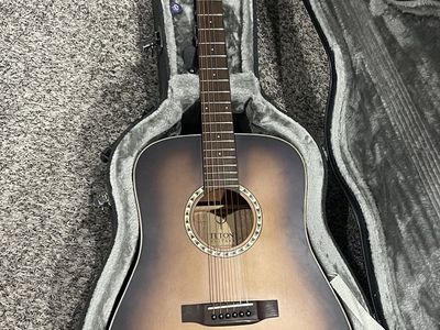 Teton Acoustic Guitar Sunburst Finish with Hard Shell Case
