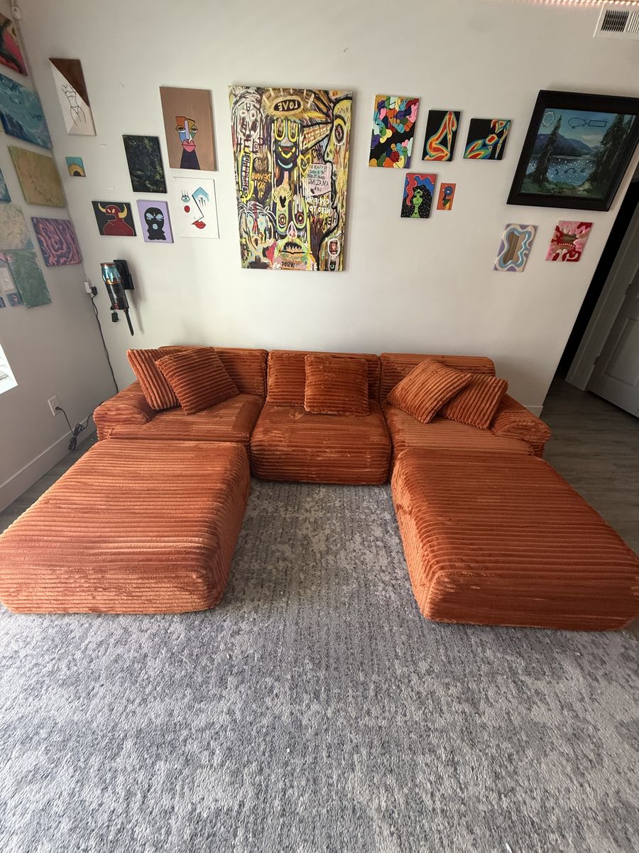 ORANGE SECTIONAL COUCH